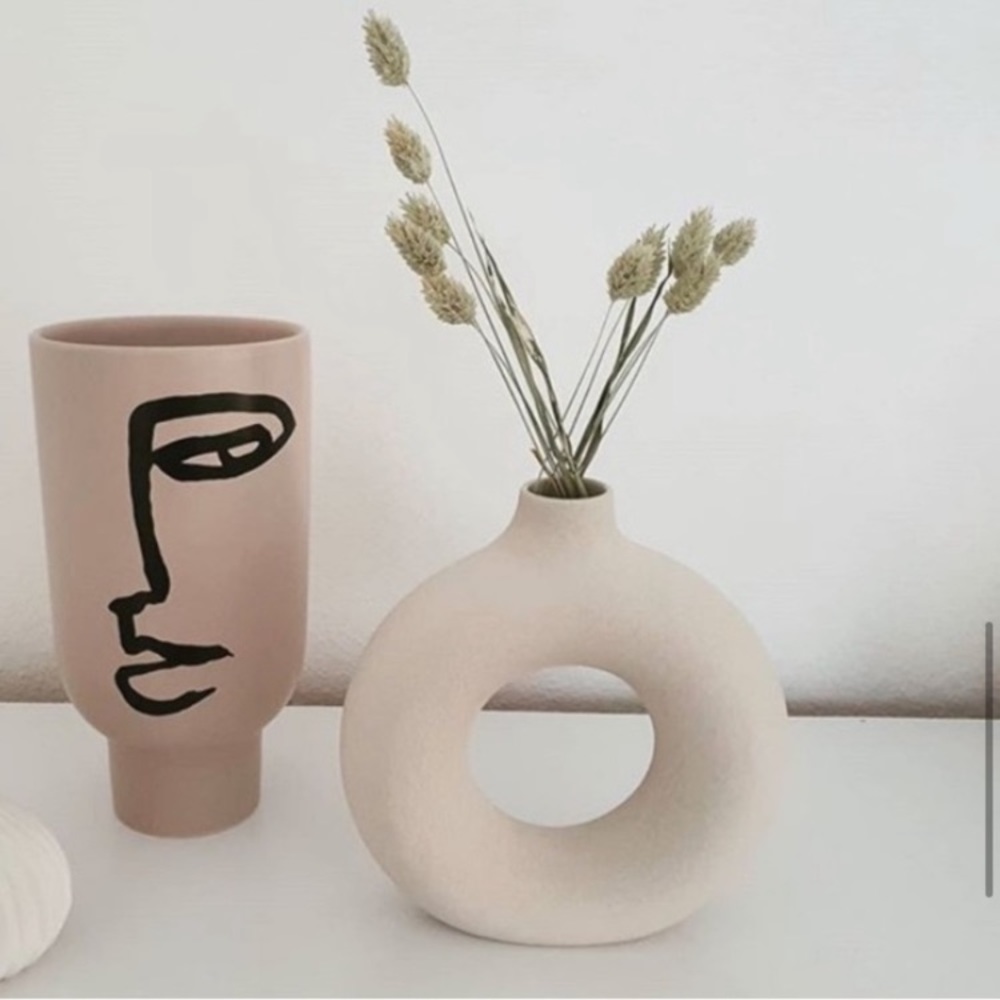 New H&M Ceramic Donut Vase